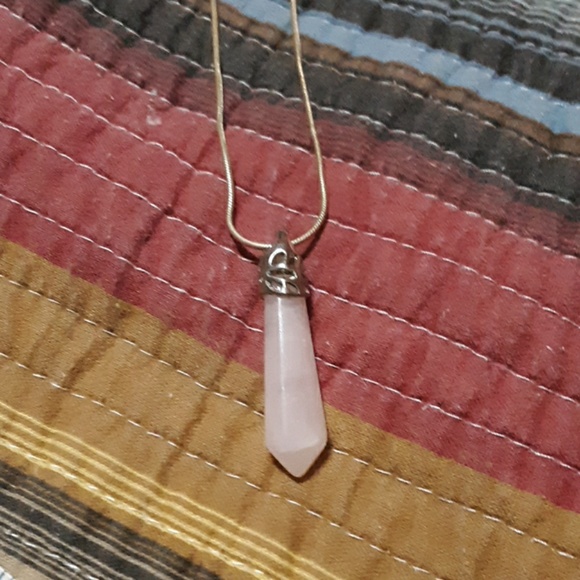 Genuine pink quartz on sterling chain - Picture 2 of 3